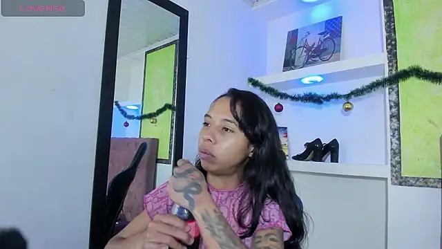 Miss sparkle00 online show from January 5, 8:01 pm