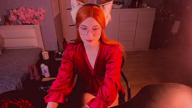 foxy jpg online show from February 6, 9:51 pm