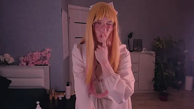 foxy jpg online show from April 12, 9:28 pm