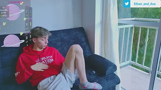 Snapshot of ethan_and_ava chatting on October 19, 1:13 pm ethan and ava online show from October 19, 1:13 pm