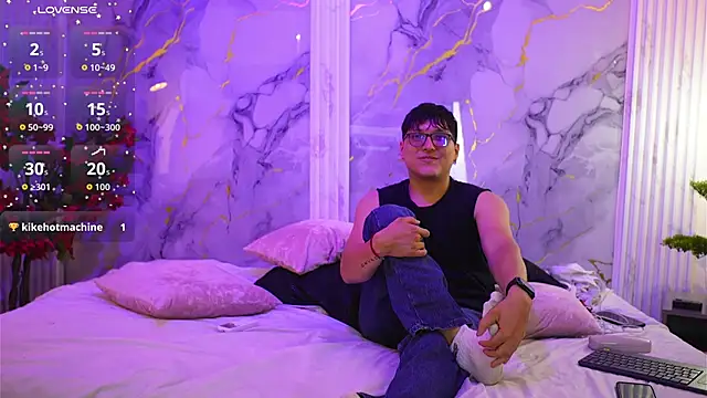 vanilla hot online show from September 24, 7:35 pm