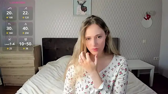 blondyriss online show from September 19, 9:08 am