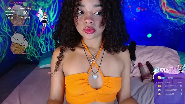 lucie petite online show from February 27, 8:52 pm