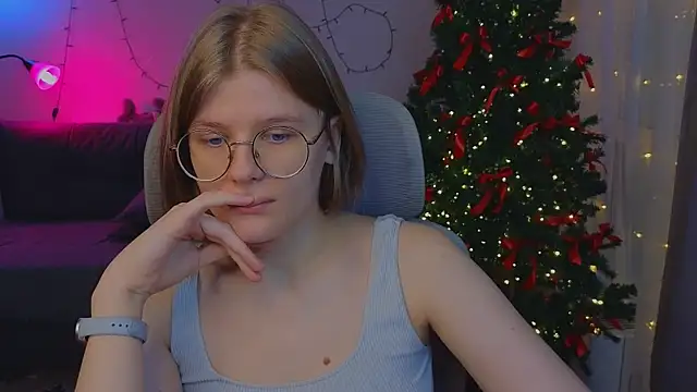  JessieVibes online show from December 19, 12:30 pm