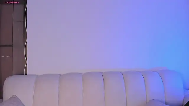 Marianagarcia01 online show from April 11, 10:24 pm