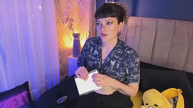 Snapshot of JeanneSabatier chatting on October 20, 7:50 pm JeanneSabatier online show from October 20, 7:50 pm