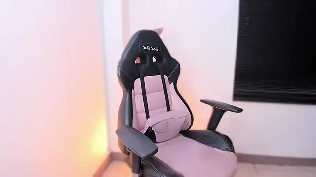 ah mara  online show from December 4, 11:45 am