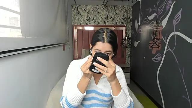 Connie Bell online show from February 21, 1:01 pm