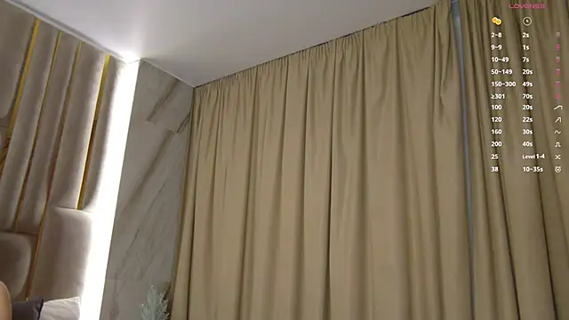 AmberShays online show from April 24, 4:32 pm
