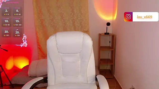 isabella1616 online show from September 22, 2:43 am