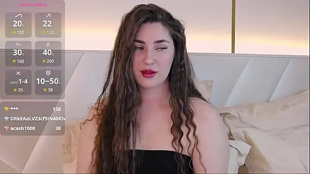 Snapshot of KiraBarlows chatting on October 10, 8:47 pm KiraBarlows online show from October 10, 8:47 pm