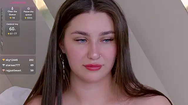 Snapshot of KiraBarlows chatting on October 5, 2:44 pm KiraBarlows online show from October 5, 2:44 pm