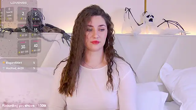 Snapshot of KiraBarlows chatting on October 29, 9:06 pm KiraBarlows online show from October 29, 9:06 pm