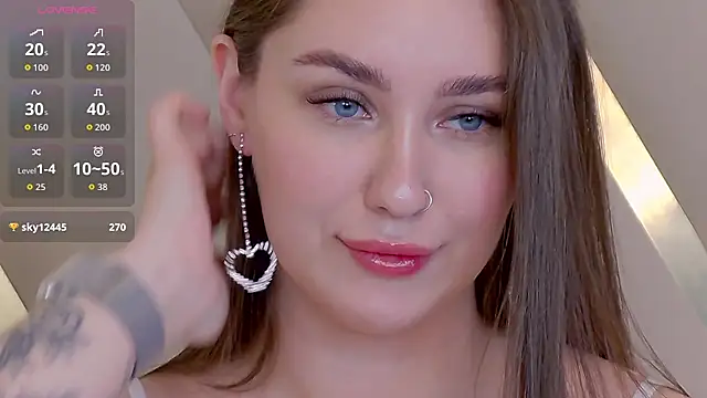 Snapshot of KiraBarlows chatting on October 4, 2:43 pm KiraBarlows online show from October 4, 2:43 pm