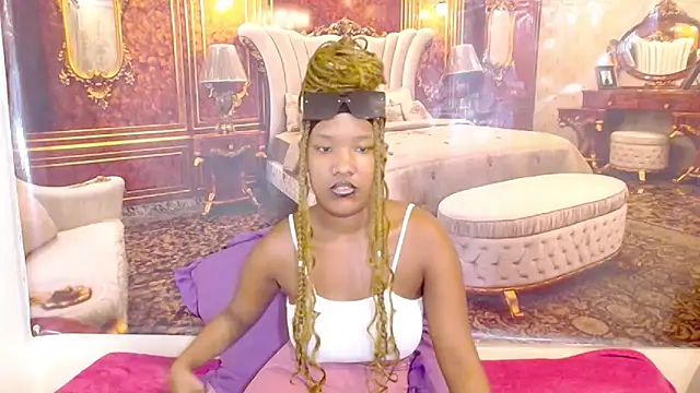 EroticSexyPrada online show from March 3, 7:25 am