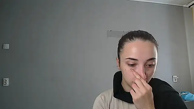 Snapshot of Eva_Gloryy chatting on September 16, 11:51 am Eva Gloryy online show from September 16, 11:51 am