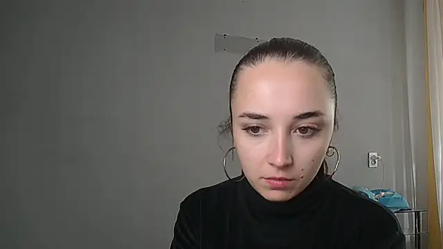 Snapshot of Eva_Gloryy chatting on October 13, 10:51 am Eva Gloryy online show from October 13, 10:51 am