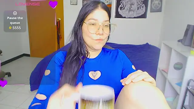 sharonnleon online show from March 9, 9:29 pm