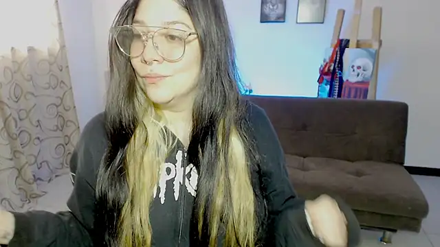 sharonnleon online show from November 7, 5:07 pm