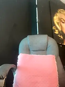 viktoria davis  online show from October 20, 11:41 pm