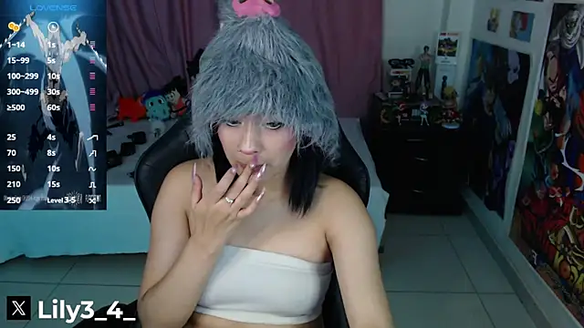 lily3 4 online show from May 11, 6:15 am