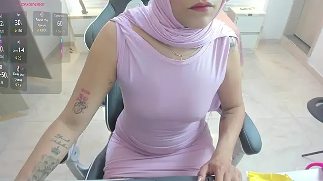 Zulema hamdi online show from November 2, 11:57 am