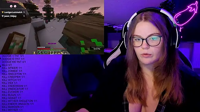 EveBaker04 online show from October 18, 4:10 pm