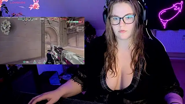 EveBaker04 online show from December 20, 10:25 pm