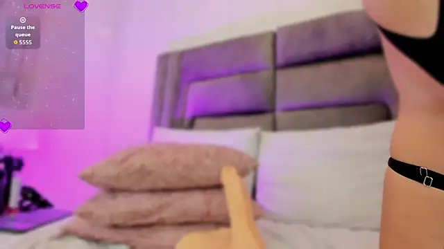 DannaJhonson1 online show from September 24, 8:08 pm