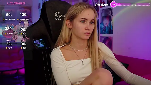 Snapshot of DakotaaJohnnson chatting on October 9, 8:51 am DakotaaJohnnson online show from October 9, 8:51 am