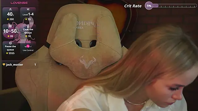 Snapshot of DakotaaJohnnson chatting on October 29, 12:31 pm DakotaaJohnnson online show from October 29, 12:31 pm