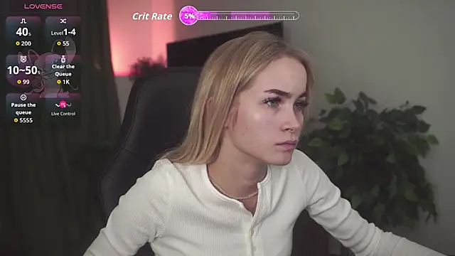 Snapshot of DakotaaJohnnson chatting on October 16, 9:23 am DakotaaJohnnson online show from October 16, 9:23 am