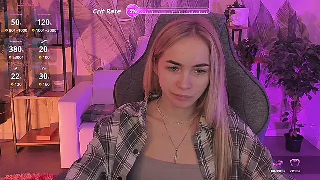 Snapshot of DakotaaJohnnson chatting on October 14, 8:28 am DakotaaJohnnson online show from October 14, 8:28 am