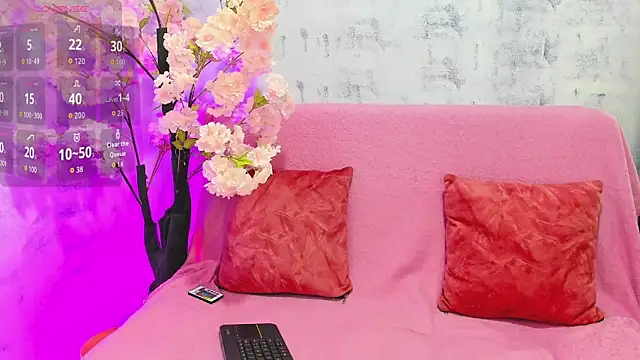 Snapshot of Gletty_noa chatting on October 20, 6:55 pm Gletty noa online show from October 20, 6:55 pm