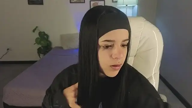 Snapshot of Nicole_Foxx_ chatting on October 11, 8:00 pm Nicole Foxx online show from October 11, 8:00 pm