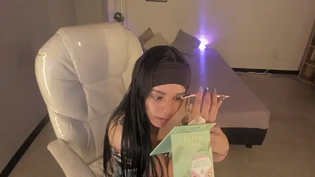 Snapshot of Nicole_Foxx_ chatting on September 30, 8:46 pm Nicole Foxx online show from September 30, 8:46 pm