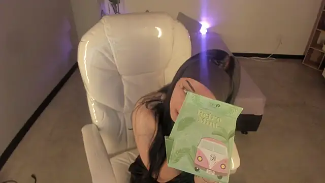 Snapshot of Nicole_Foxx_ chatting on October 1, 8:47 pm Nicole Foxx online show from October 1, 8:47 pm