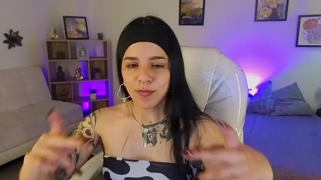 Snapshot of Nicole_Foxx_ chatting on October 16, 7:49 pm Nicole Foxx online show from October 16, 7:49 pm