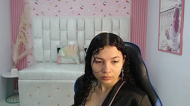 shalon diaz s online show from October 6, 1:06 pm