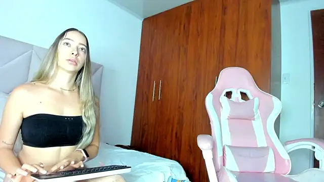 ScarlettKai online show from September 10, 1:33 pm