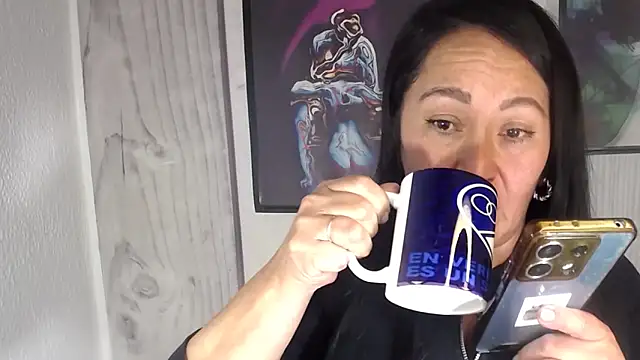 JULIANAWET69 online show from November 14, 4:12 am