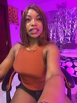 SaraYedid17 online show from April 1, 11:33 am