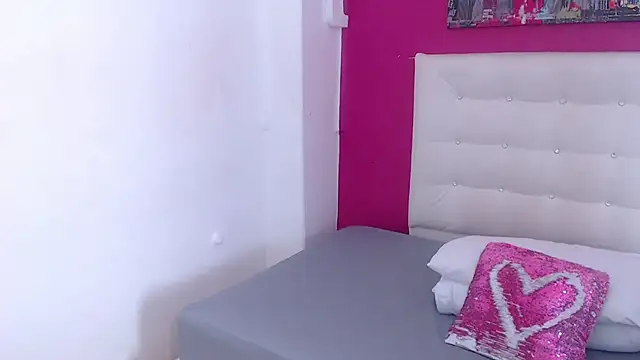 tinyy whore18 online show from September 26, 4:26 pm