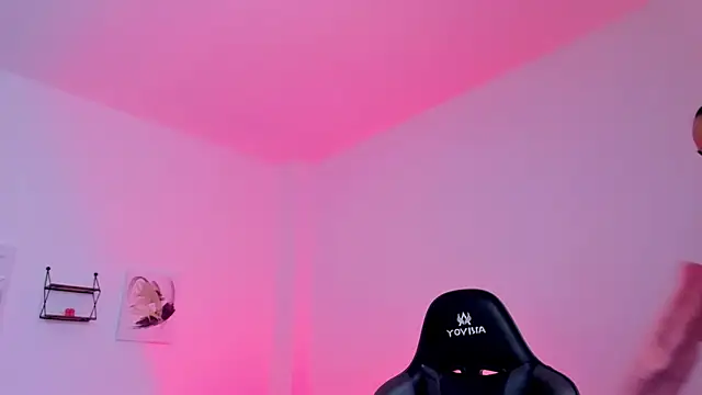 sophierooy22 online show from March 16, 2:54 pm