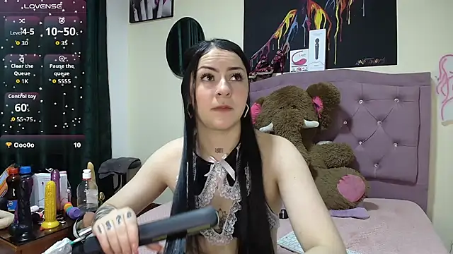 Emmie Hot online show from December 4, 12:40 pm