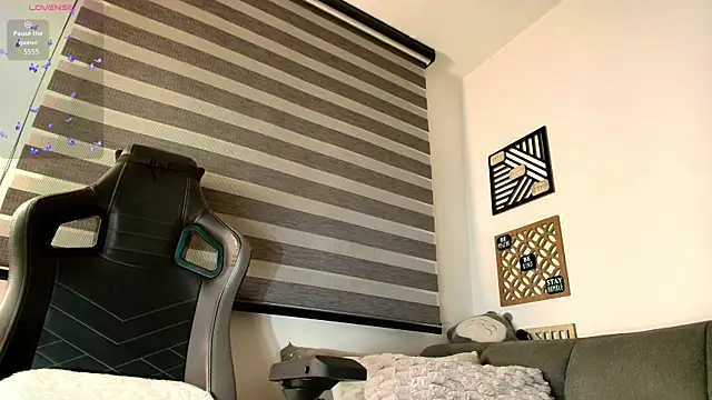 Snapshot of love_sharol_ chatting on October 25, 3:03 am love sharol  online show from October 25, 3:03 am