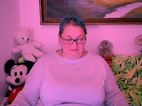 mayamayx online show from October 13, 8:33 pm