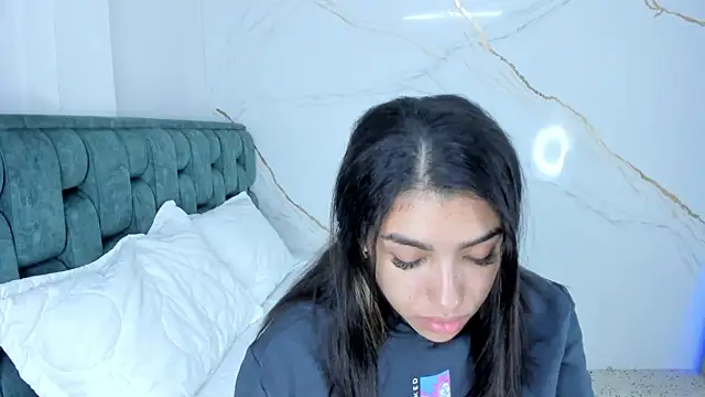 Snapshot of fierygroup chatting on October 5, 12:04 am fierygroup online show from October 5, 12:04 am