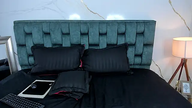 Snapshot of fierygroup chatting on October 7, 11:20 pm fierygroup online show from October 7, 11:20 pm