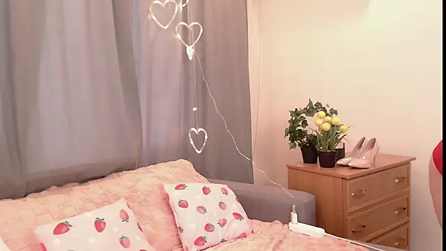 MarthaSimons online show from February 6, 7:01 am